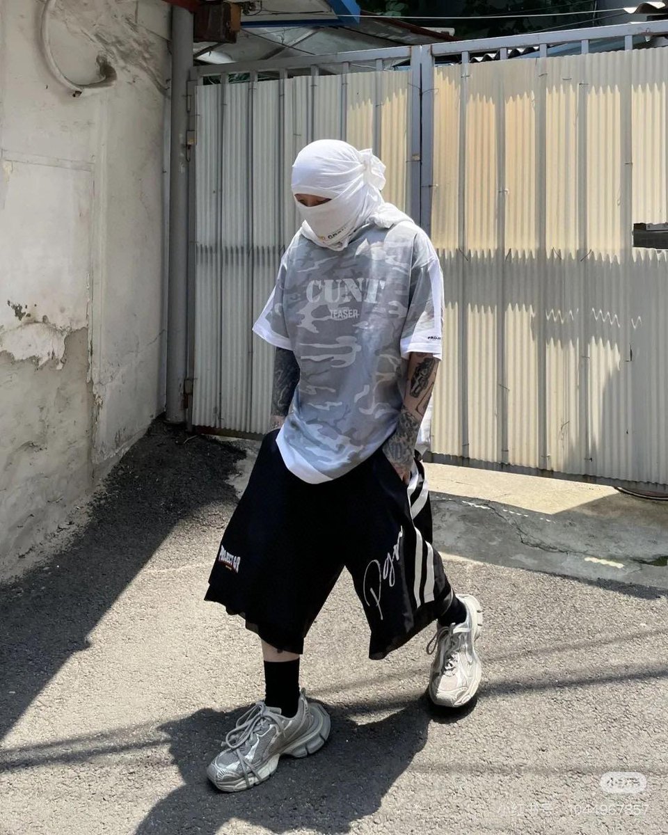 plugcorrect's tweet image. PROJECT GR CUNT TEASER CAMO TEE
Size: M-XL 
Price: 55,000