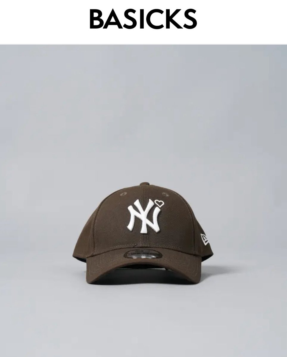 山田涼介愛用 Basicks × New Era （Heart Embroidery Cap） ¥22,000