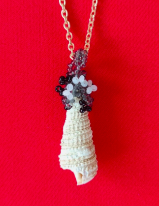 InessaW29's tweet photo. Check out NATURAL SHELL NECKLACE Handmade with Rose Gold Plated Chain Nice Gift Made in UK
https://t.co/YdYorTamlQ
#MHHSBD #WildOn #beads #shell #necklace #handmadejewelry #hot #gifts #cutest #Presents #birthday #ebayseller #gifts #gorgeous #partytime https://t.co/iVuEBNle9K