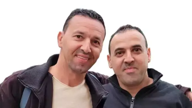 kann_news's tweet image. שרון שרעבי, אחיהם של אלי ששוחרר משבי חמאס ויוסי שנרצח וגופתו עדיין מוחזקת בעזה: "אנחנו במסע מטלטל, רוצים את כולם. אני מאוד מקווה שהאנשים שאמונים על המו"מ ורה"מ דבקים בלהשיב את כולם, לא במתווה חלקי שייצר שברים בחברה הישראלית ובמשפחות החטופים - אם אי אפשר בפעימה אחת, אז במתווה…