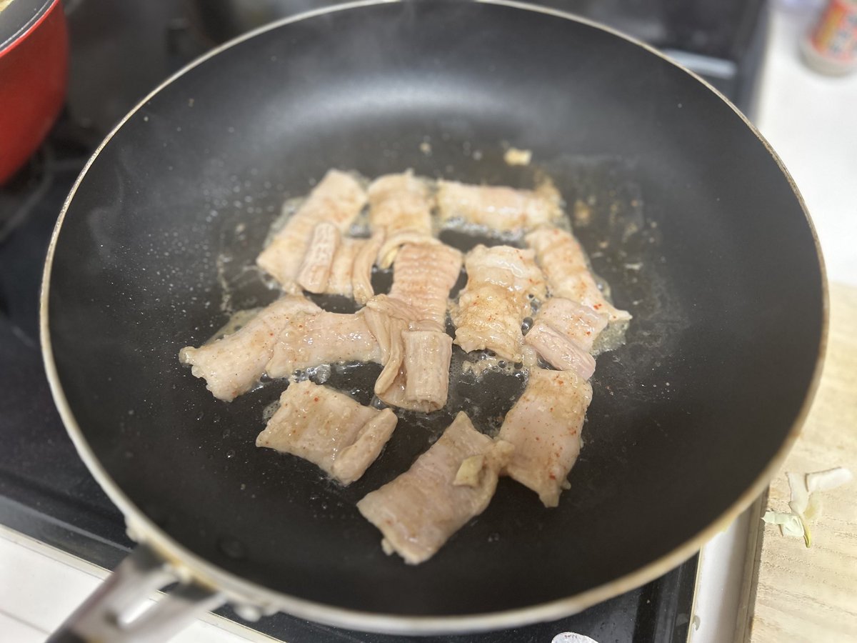 07cWiUFLN4IAgln's tweet image. もつ鍋を作って食べていく〜！！
#健康的な食事