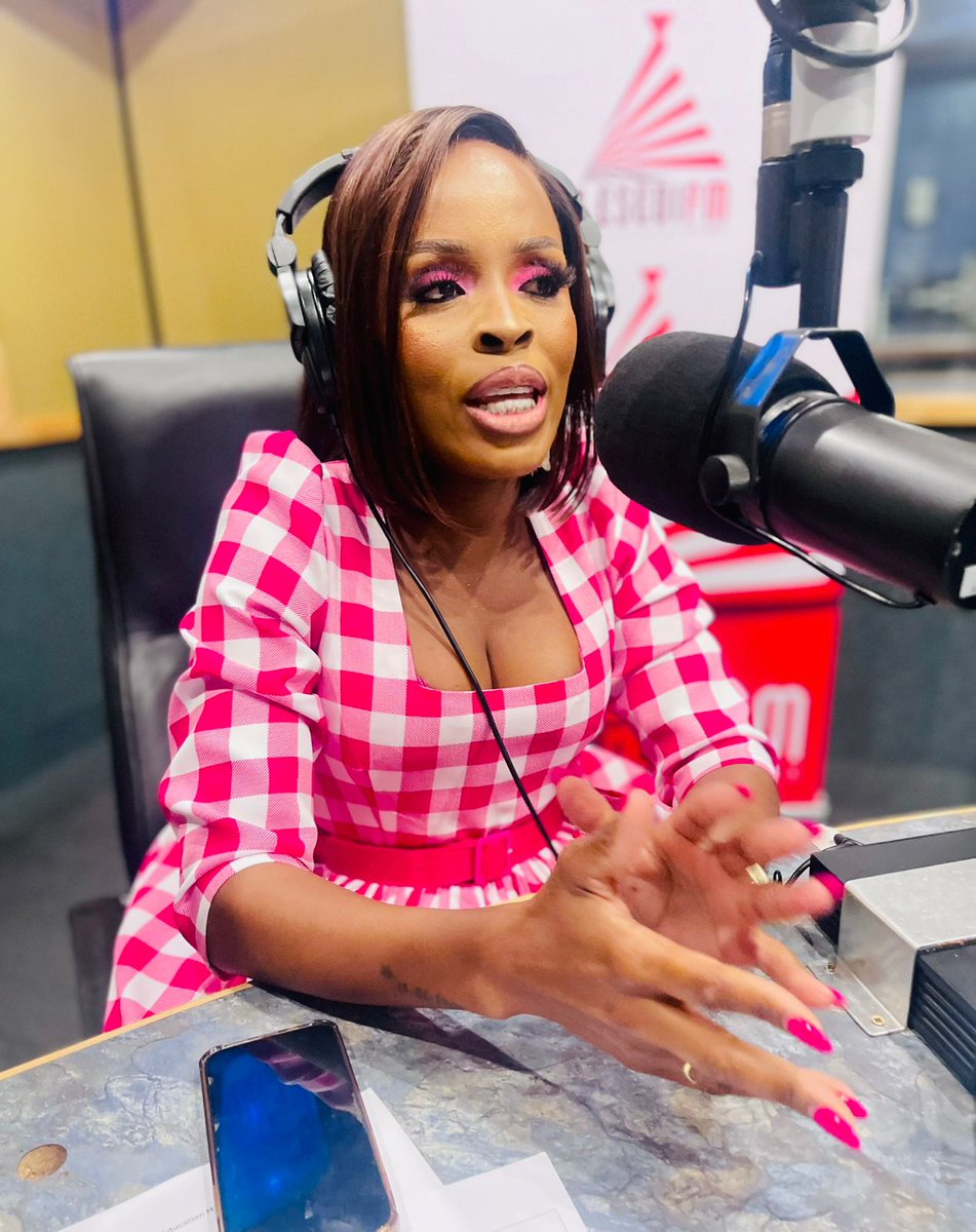 LesediFM's tweet image. 😍😍😍 Mannehileng le Bonolo wa B Mashilo designs ho #WomenEmpowerment.

#Itlhabolle #65KeMollelwa