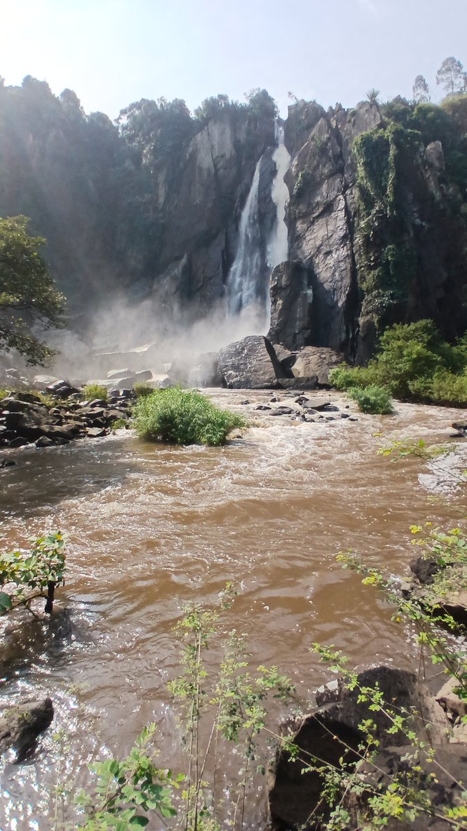 beckersempebwa's tweet image. Mpanga Falls is a waterfall in Ntara, Kitagwenda district, Western Uganda. Mpanga is a location on River Mpanga in Kitagwenda county kitagwenda situated 7 km east of Mpanga Falls.