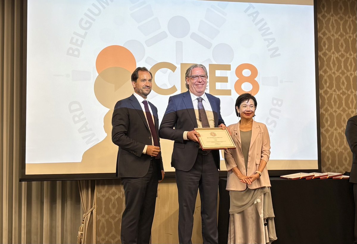 cre8consulting's tweet photo. ✨Double the Joy✨
CRE8 was honored to receive the 2024–2025 #Belgium #Taiwan Business Award, a meaningful recognition of our #design innovation across borders.
Grateful to the Belgian Office Taipei, FIT, our clients &amp; team. A proud moment on #Belgian National Day! 🎉 https://t.co/GcqglscInZ