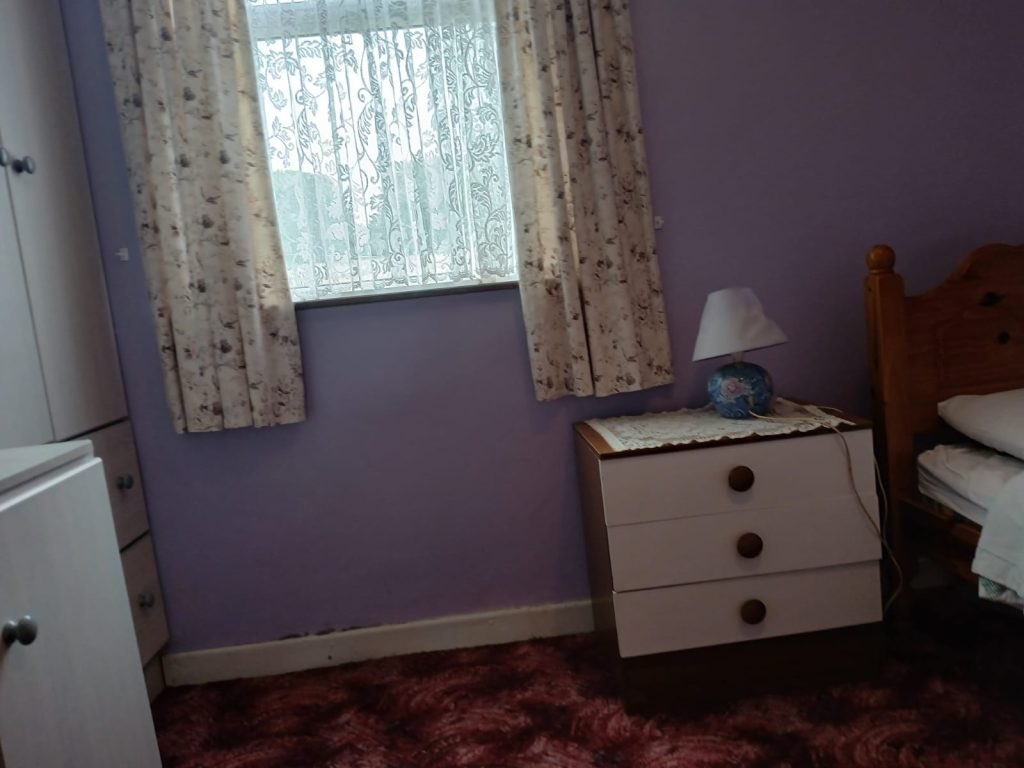 THEHomeshareIE's tweet image. 🚨 Opportunity Alert: Female Sharer Only! 🚨
🏡 Looking for affordable, tranquil living in the heart of Caherconlish, Limerick?
This is your chance! Share a welcoming home with a very independent older lady seeking friendly company and the peace of mind that comes with not…