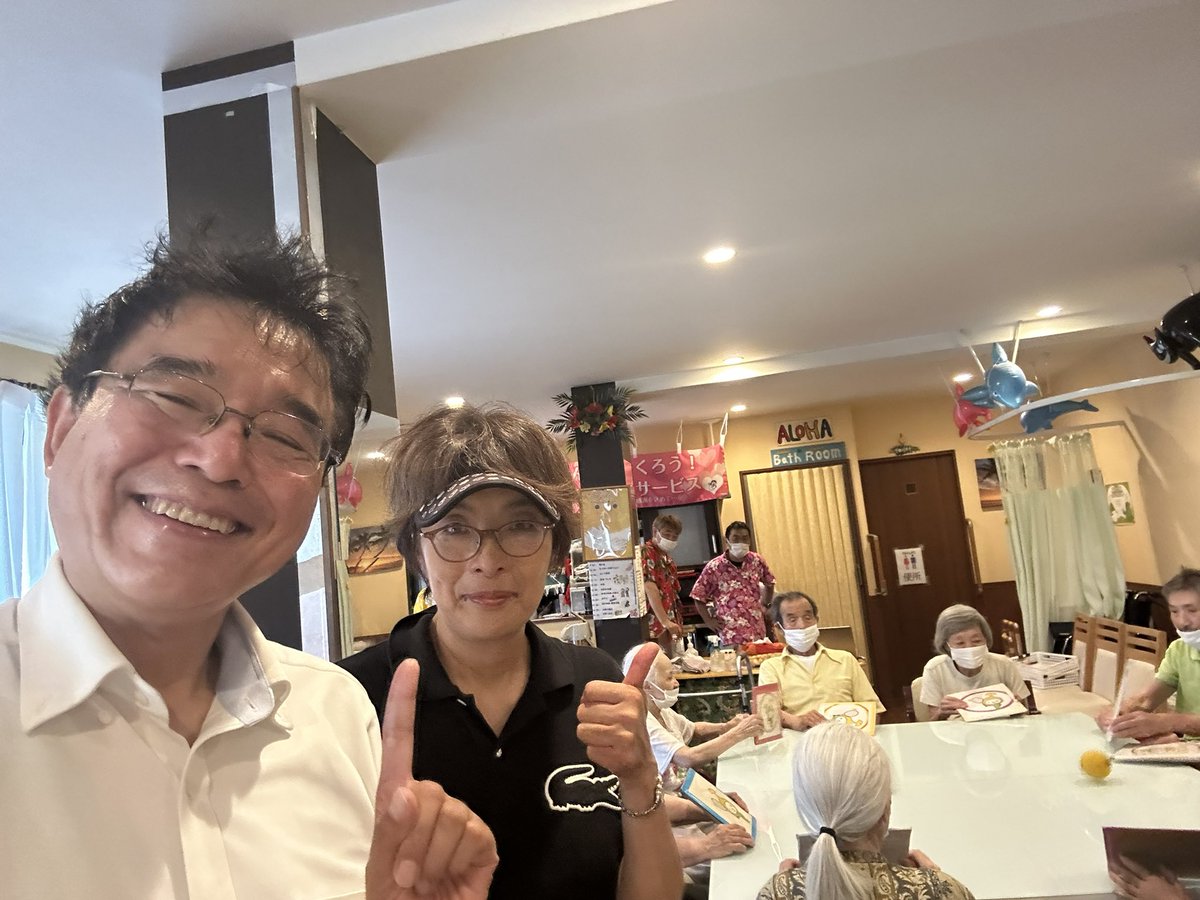 nakano_oosawa's tweet image. 【中野区】テニピンボランティアは楽しい😊。
トランプを使っての赤上げて、黒上げて。硬めの玉を使って廃材の良い音を立てながらのテニピン、そして柔らかい球でのチーム対決のテニピン。
最初は要領を得ないところもありますが、慣れるとバッチリです。
沢山の笑顔に囲まれて楽しい時間でした。