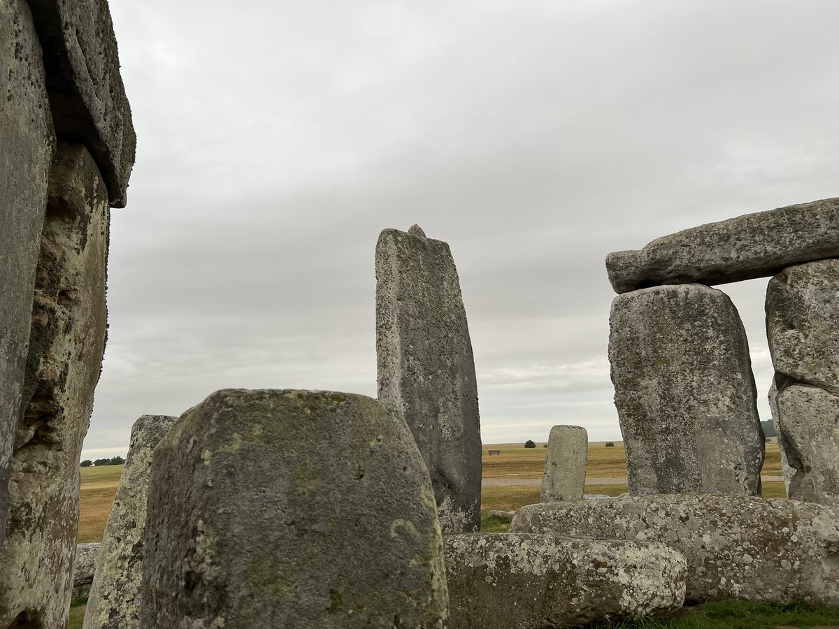 ST0NEHENGE's tweet image. Sunrise at Stonehenge today (22nd July) was at 5.20am, sunset is at 9.08pm 🌨️