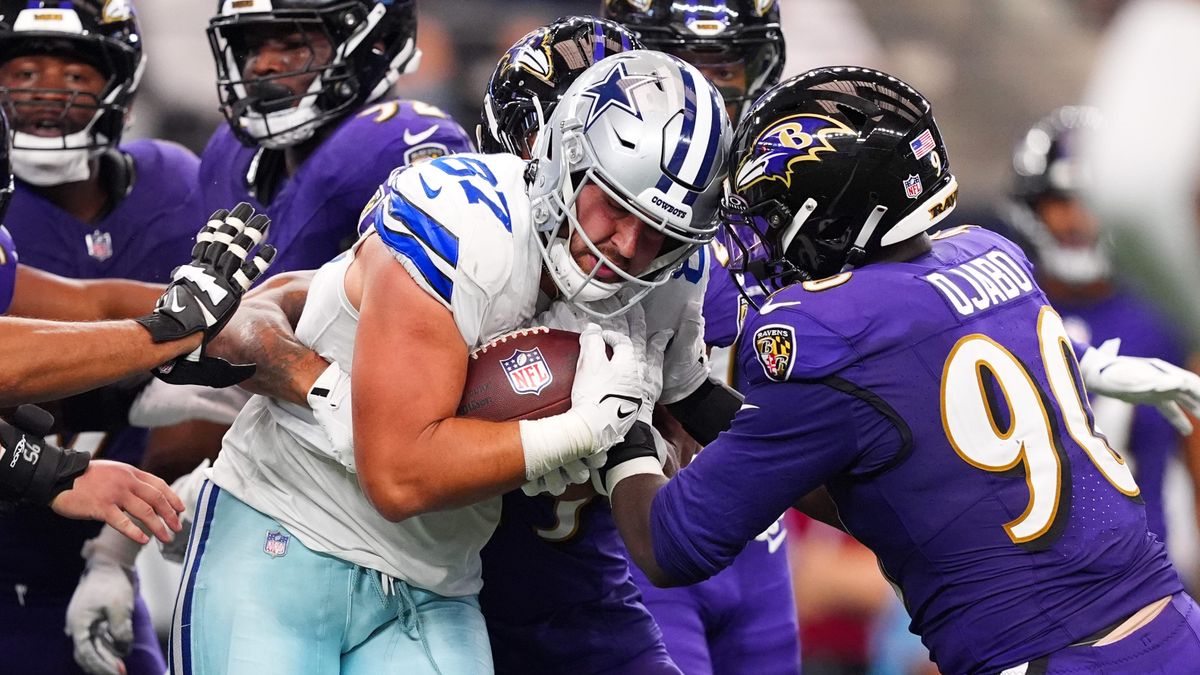 Baltimore Ravens 90-man roster with uniform numbers for training camp ravenswire.usatoday.com/story/sports/n…