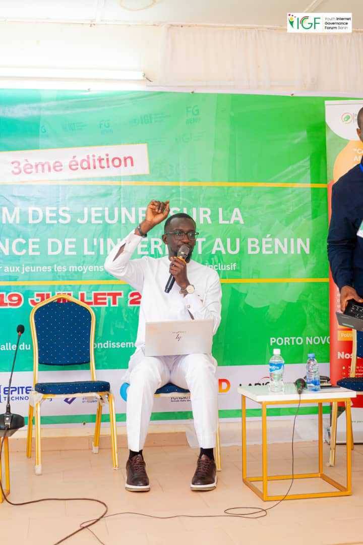ParadigmHQ's tweet image. Le 19 juillet, notre Programmes Officer pour l’Afrique francophone, Moussa Waly Sene a représenté Paradigm Initiative au Forum des jeunes sur la gouvernance de l’Internet (Youth IGF) au Bénin.
Il a prononcé un Keynote sur le thème « Donner aux jeunes les moyens d’un avenir…