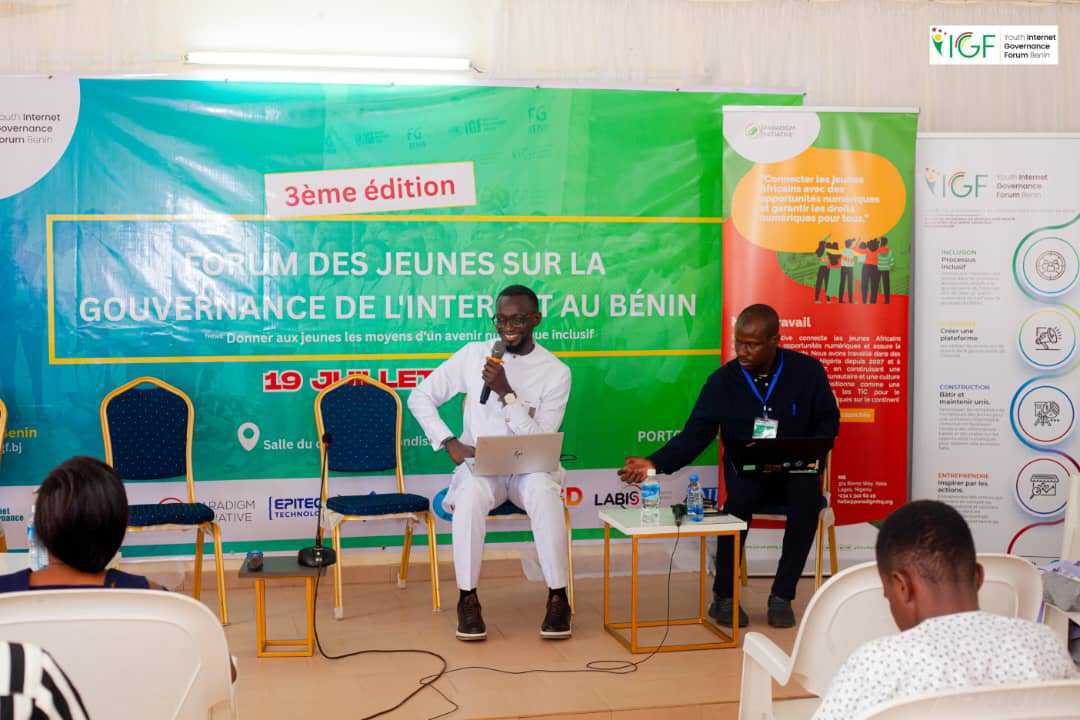 ParadigmHQ's tweet image. Le 19 juillet, notre Programmes Officer pour l’Afrique francophone, Moussa Waly Sene a représenté Paradigm Initiative au Forum des jeunes sur la gouvernance de l’Internet (Youth IGF) au Bénin.
Il a prononcé un Keynote sur le thème « Donner aux jeunes les moyens d’un avenir…