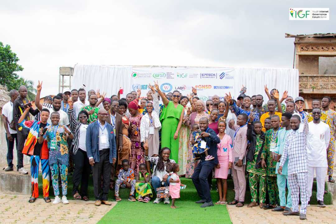 ParadigmHQ's tweet image. Le 19 juillet, notre Programmes Officer pour l’Afrique francophone, Moussa Waly Sene a représenté Paradigm Initiative au Forum des jeunes sur la gouvernance de l’Internet (Youth IGF) au Bénin.
Il a prononcé un Keynote sur le thème « Donner aux jeunes les moyens d’un avenir…