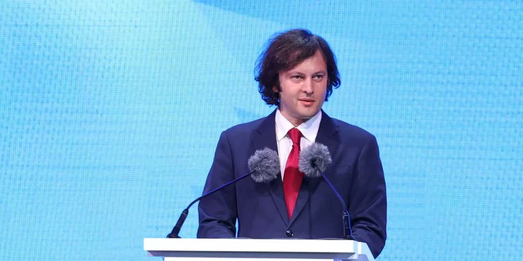 JAMnewsCaucasus's tweet image. Georgian Dream's PM suggests US message to Ivanishvili came from ‘deep state,’ not Secretary of State Rubio
Irakli Kobakhidze claims his government does not know who truly authored a U.S. message intended for Bidzina Ivanishvili, the ruling party’s founder [widely seen as the…