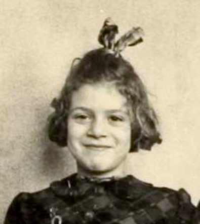 AuschwitzMuseum's tweet image. 22 July 1934 | A Dutch Jewish girl, Sophie de Groot, was born in The Hague.
In October 1942 she was deported to #Auschwitz and murdered in a gas chamber.