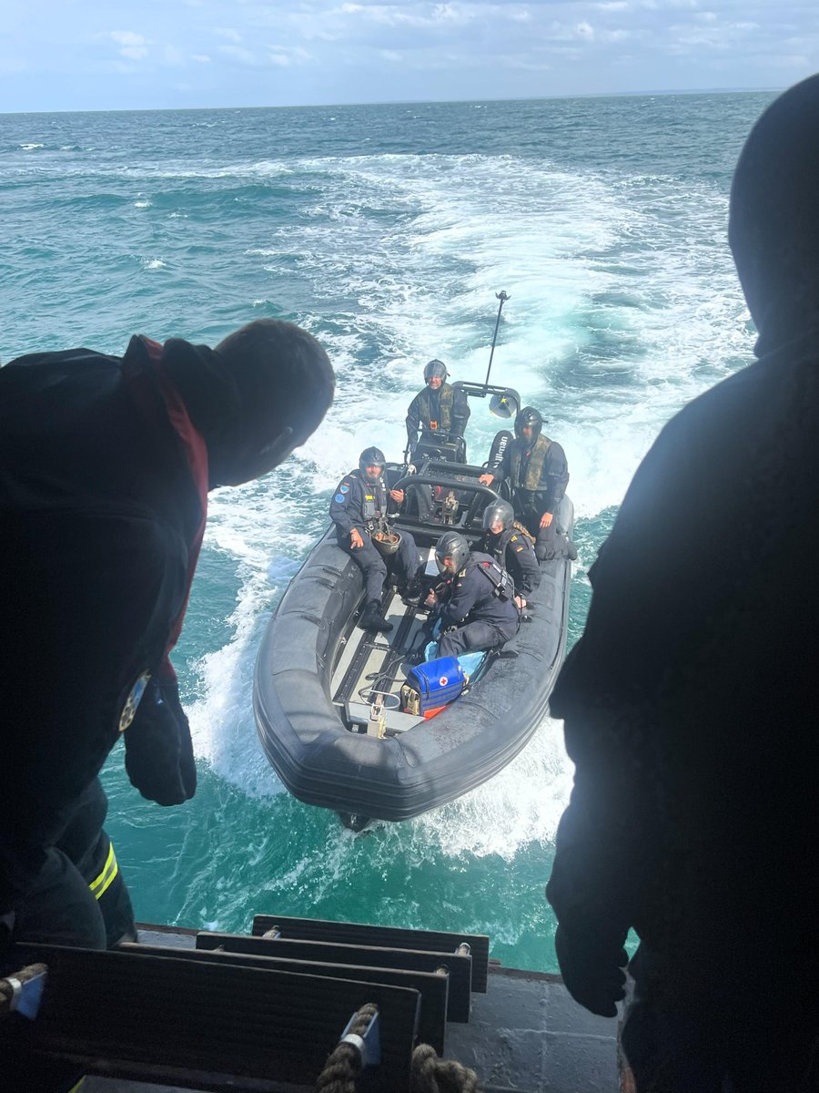 NATO_MARCOM's tweet image. Busy day at sea for LVNS Virsaitis (A53) ๐ฑ๐ป and FGS Dillingen (M1065) ๐ฉ๐ช, part of SNMCMG1. From Replenishment-at-sea to a fire drill to a medical scenario. Training builds NATO readiness & maritime interoperability #WeAreNATO