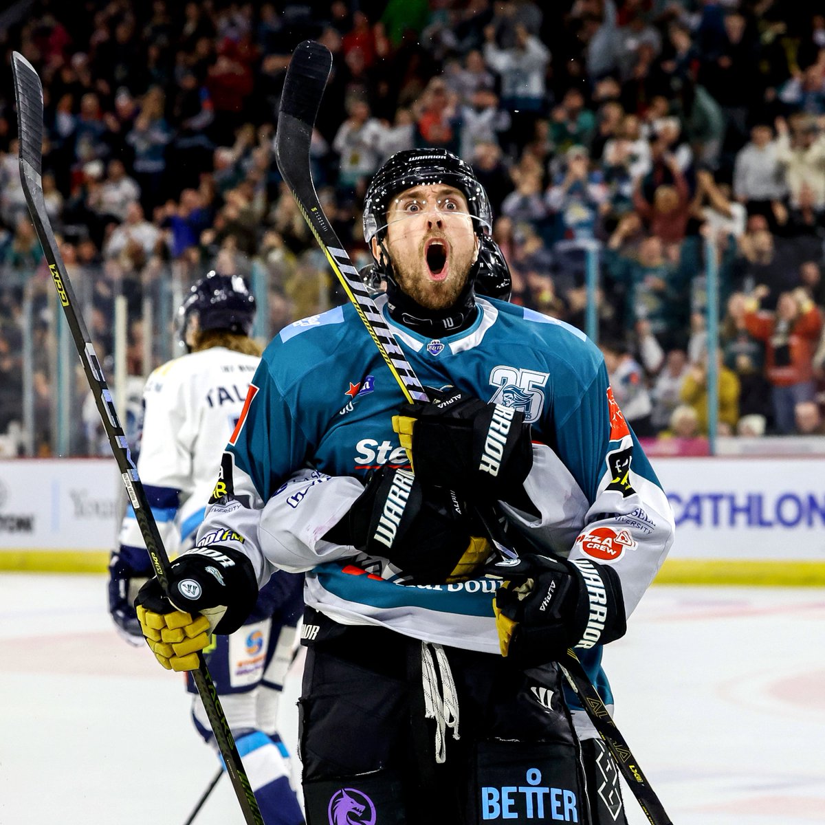 TicketmasterIre's tweet image. 🚨 𝗙𝗜𝗫𝗧𝗨𝗥𝗘𝗦 𝗖𝗢𝗡𝗙𝗜𝗥𝗠𝗘𝗗: The full 2025/26 season schedule has been confirmed for @BelfastGiants.
🏒 The Teal Army will bring EIHL, Challenge Cup and CHL hockey to the ice at @SSEBelfastArena this season.
🎫 Tickets for 2025/26 home games are on sale Thursday at…