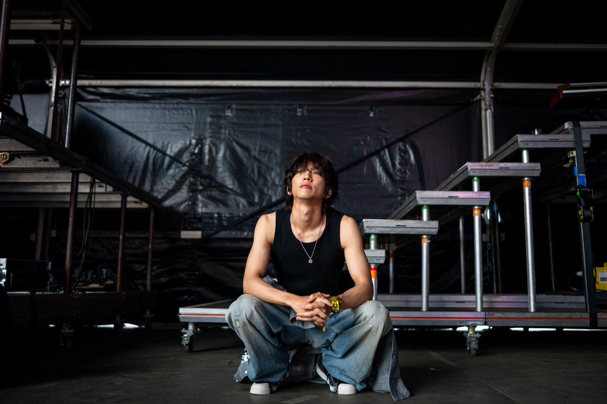 official_lsy's tweet image. 𝗖𝗼𝗹𝗼𝘂𝗿𝘀 𝗼𝗳 𝗢𝘀𝘁𝗿𝗮𝘃𝗮 𝟮𝟬𝟮𝟱 &amp;gt;&amp;gt;&amp;gt; 𝗕𝗲𝗵𝗶𝗻𝗱 𝗣𝗵𝗼𝘁𝗼

체코에서 펼쳐진 이승윤의 첫 해외 페스티벌 '컬러스 오브 오스트라바' 현장을 만나보세요🇨🇿

#이승윤 #LEESEUNGYOON 
#colours2025 #coloursofostrava @colours_cz 

* supported by KOCCA (Korea Creative Content…