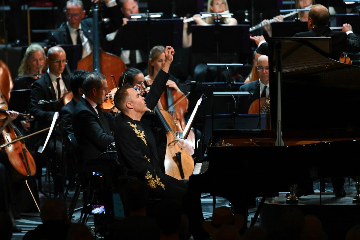 RCMLondon's tweet image. ‘Here I am, living my dream!’ Did you catch RCM alumnus @NMcCarthyPiano performing at the @bbcproms?
Read about the successes of our alumni, students and staff in #RCMUpbeat, plus our #bbcproms roundup and all the latest news: bit.ly/RCMCommunity
📸 Chris Christodoulou