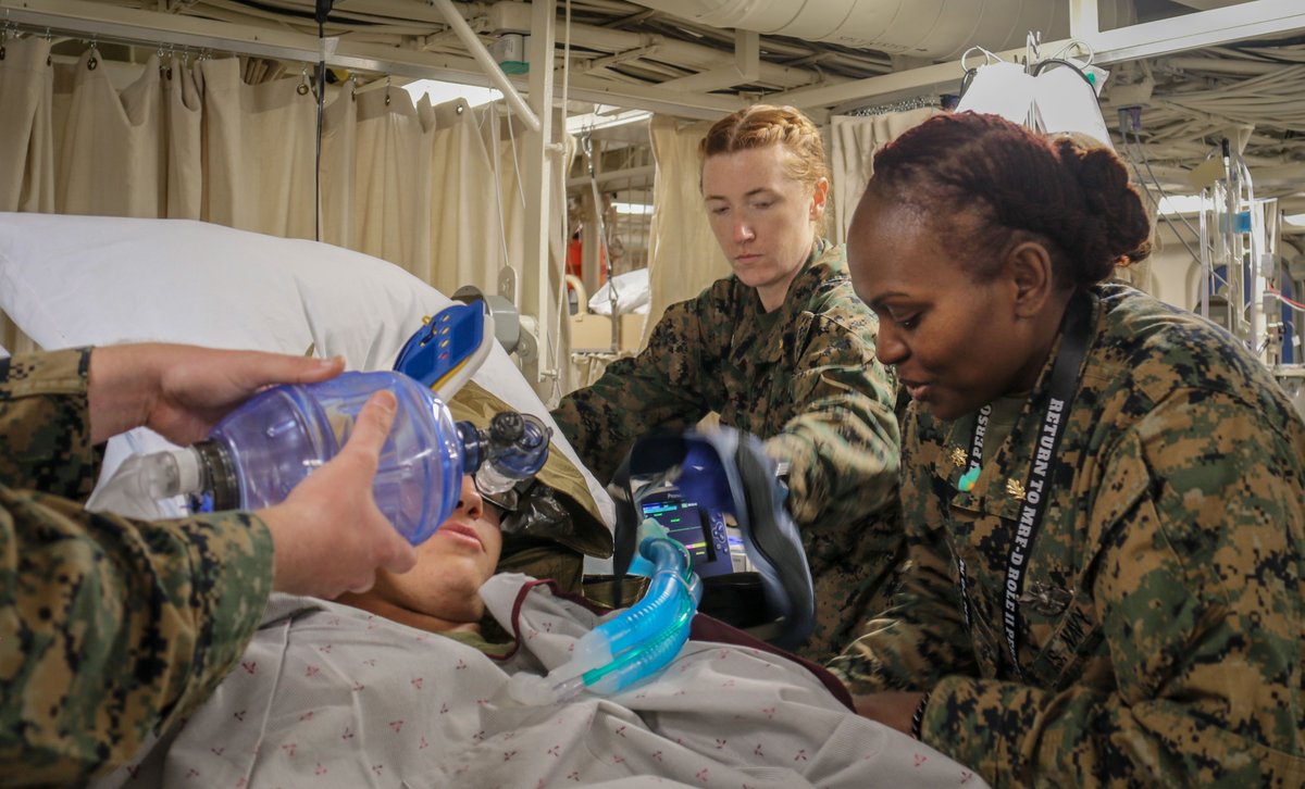 US7thFleet's tweet image. U.S. Sailors and Marines participate in a mass casualty exercise aboard the San Antonio-class amphibious transport dock ship, USS San Diego (LPD 22), during Exercise Talisman Sabre 25, July 16.
📸 by MC2 Sade Anita Wallace
#USNavy | #TalismanSabre2025