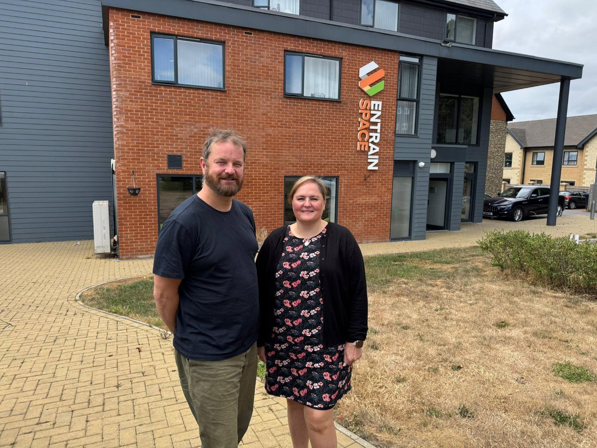 EntrainSpace's tweet image. Always a pleasure to meet our bank manager, Kelly from @Caf bank - a sense of shared mission is something we appreciate.
#EntrainSpace
