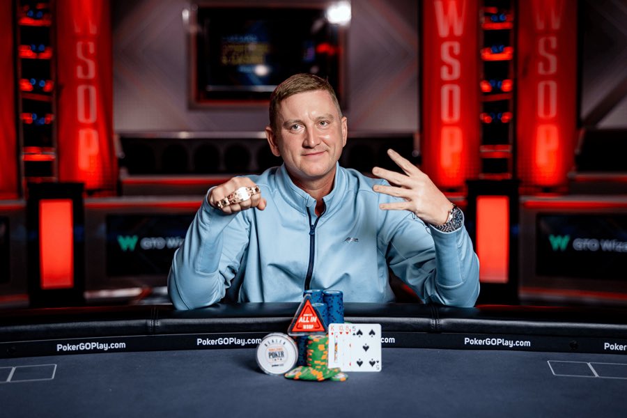 KeyboardMonkey3's tweet image. gm, $5k freeroll poker event for ranks Silver+ at YEET today.
Will BJ22 best @BenbaLamb again and three-peat? If so, Ben is giving him a WSOP bracelet! (Unconfirmed)