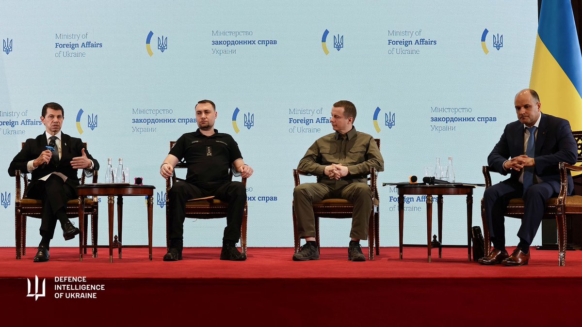 DI_Ukraine's tweet image. Lieutenant General Kyrylo Budanov, Chief of the Defence Intelligence of Ukraine, stated during a panel discussion at the annual meeting of Ukrainian ambassadors that russia is planning to allocate approximately $1.1 trillion for rearmament by 2036.
🔗: gur.gov.ua/en/content/ros…