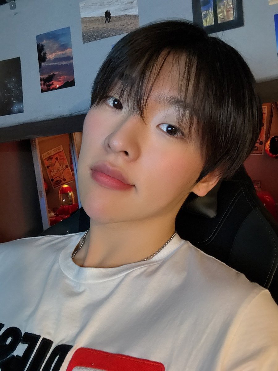 TheKingDom_GF's tweet image. [MUJIN👑]

&amp;lt;데이드림&amp;gt;

오늘두 숨 잘 쉬구 갑니당~~

#TheKingDom #더킹덤 #TKD 
#MUJIN #무진 #위버스라이브