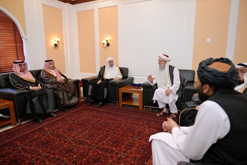 MWLOrg_en's tweet image. In the presence of several senior Afghan scholars, and amidst a broad and extensive dialogue that underscored the pivotal role of the Muslim World League (MWL) and the great confidence placed in it, Mullah Abdul Salam Hanafi, Deputy Prime Minister of Afghanistan, hosted an…