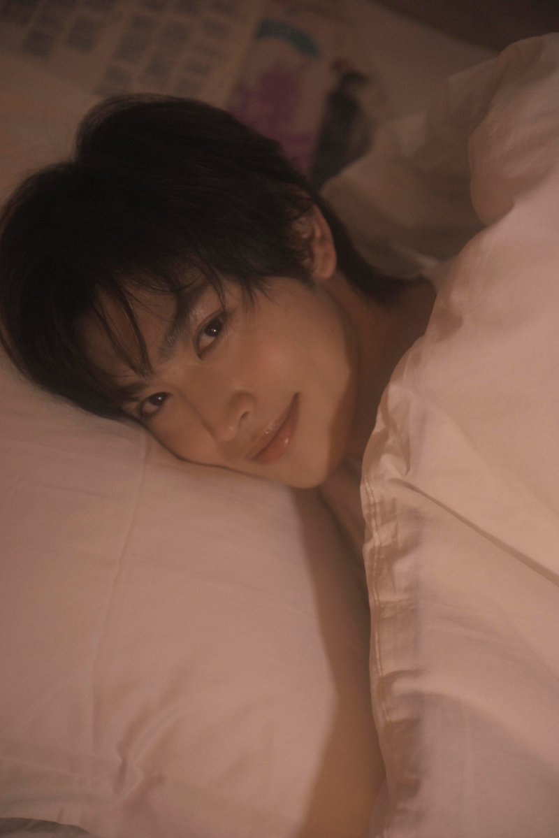atsuki_mashiko's tweet image. 僕は冷房ガンガンにして布団に入るのが
好きです。JUNON9月号、是非お手に取ってくださいね😋 #増子敦貴