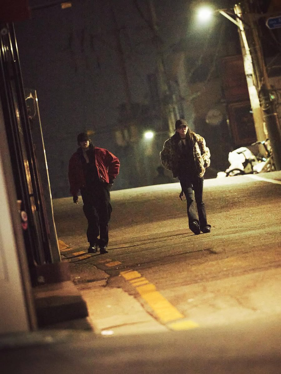thalyonfilm's tweet image. "PROJECT Y"
starring han sohee and jeon jongseo,
tells the story of 2 best friends stealing 8 billion won in gold in gangnam.
will premiere at TIFF
#TIFF50