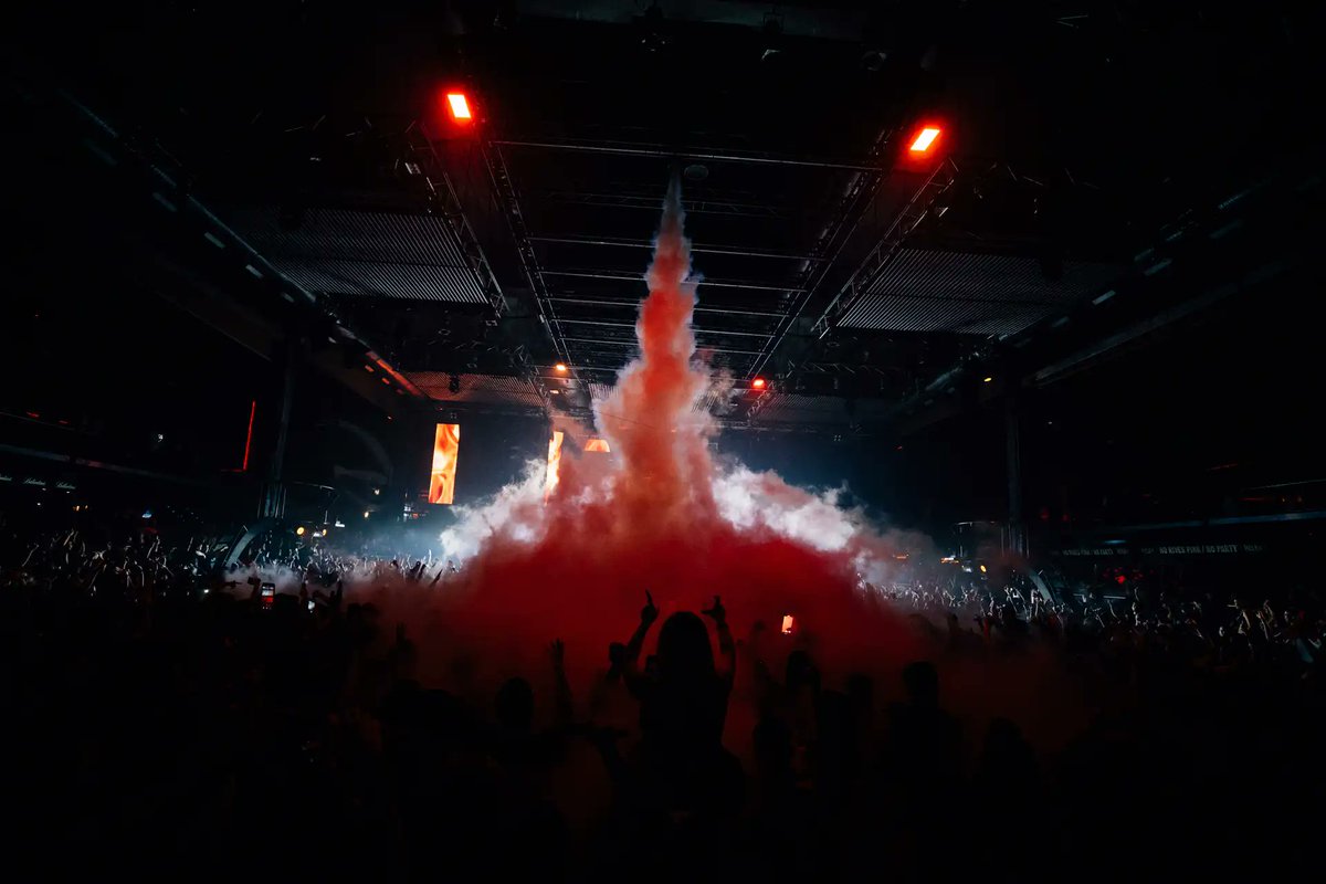 🔥 CODE La Trilogía 2025 suelta las primeras bombas.
Vuelve uno de los rituales más intensos del año a <a href="/fabrikdiscoteca/">FABRIK</a>: 3 noches, 3 CODE, 3 formas de llevar el techno al límite. 

En nuestra web te contamos todos los detalles 🔗nrfmagazine.com/2025/07/22/cod…