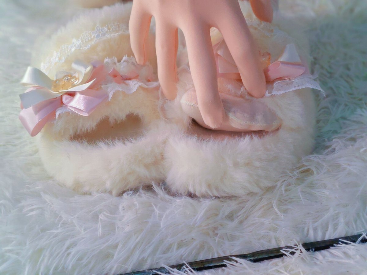 有人说想看我拍足穴~怎么样？想不想要呀˃ 𖥦 ˂