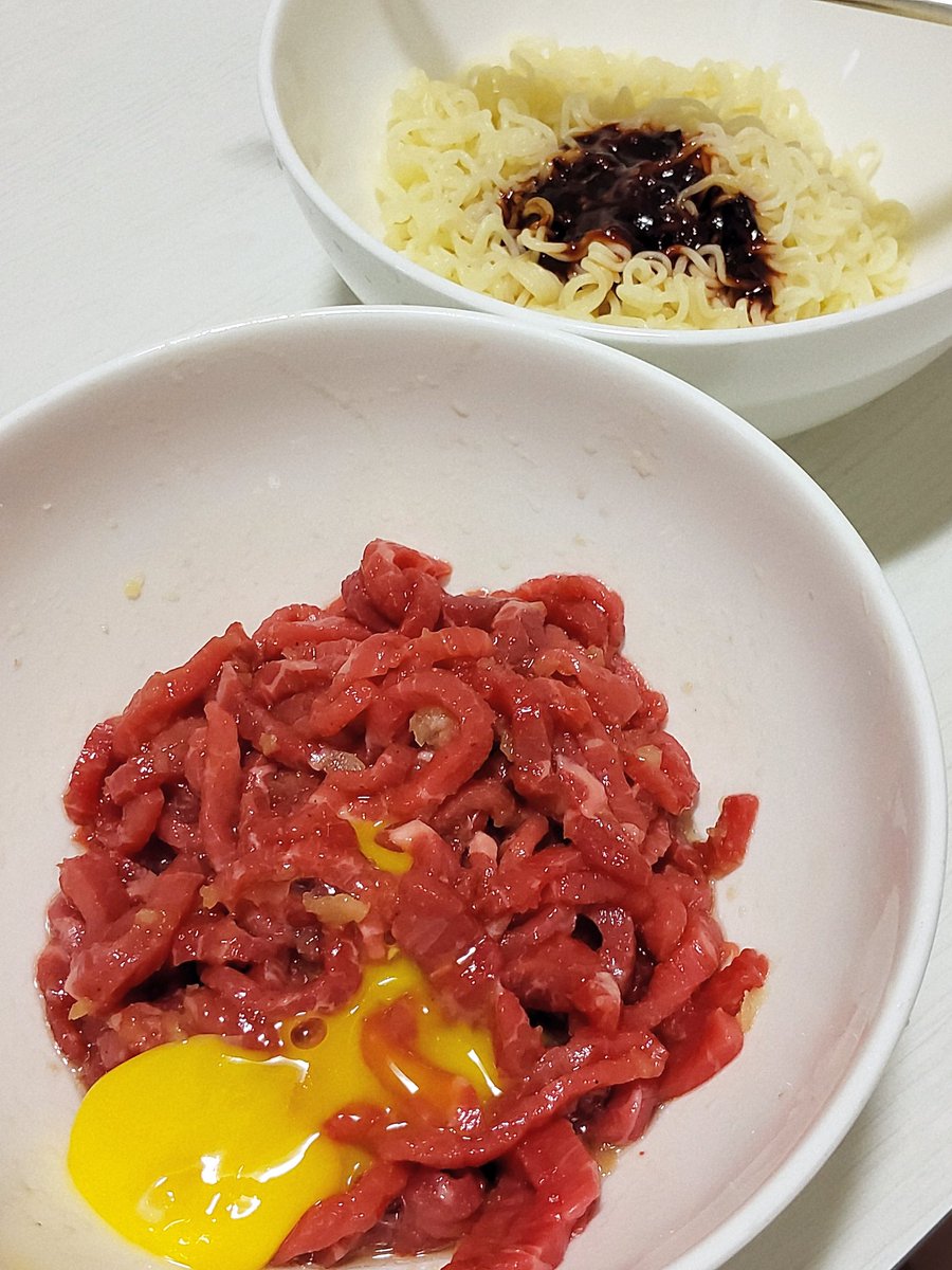 k_sung_aa's tweet image. 숭또육
또 육회 먹기👍