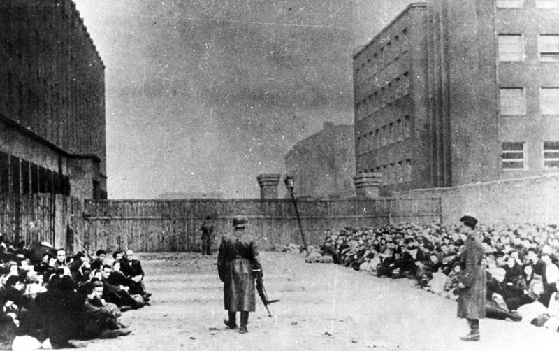 yadvashem's tweet image. #OTD 22 July 1942, the eve of Tisha B'Av (Fast of Av), the Great Deportation from the Warsaw Ghetto began. By 21 September more than 265,000 Jews had been deported to the Treblinka death camp and murdered.
Learn more: bit.ly/4kzqYuB
