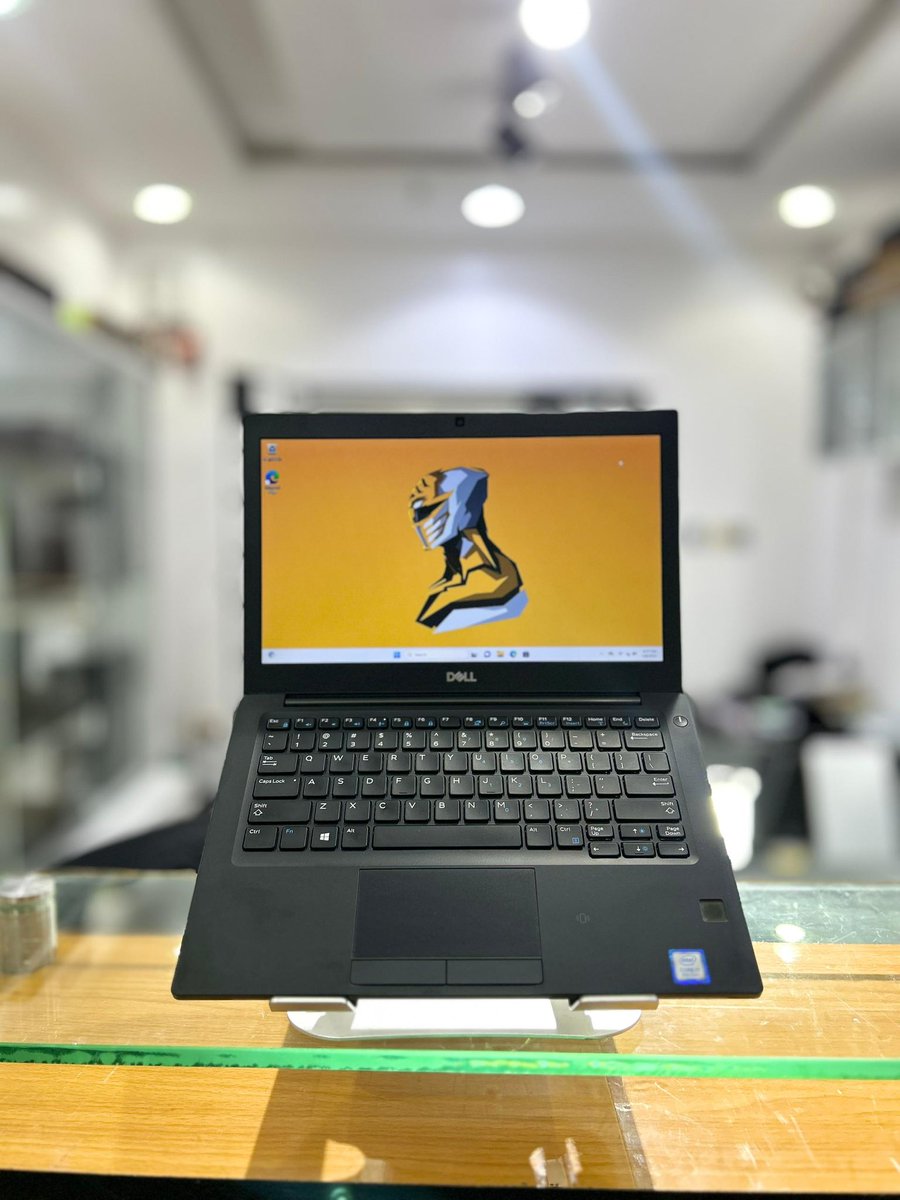 Pre Owned Dell latitude 7290.

🪫8GB RAM… 256GB SSD.

🪫 8th gen intel core i7-8650U.

🪫13" HD (1366 x 768) IPS .

🪫2.11GHz base frequency up to 4.2GHz max.

🪫Intel UHD graphics 620 GPU

Retails for N320,000 only.

#pagesbydamicommerce