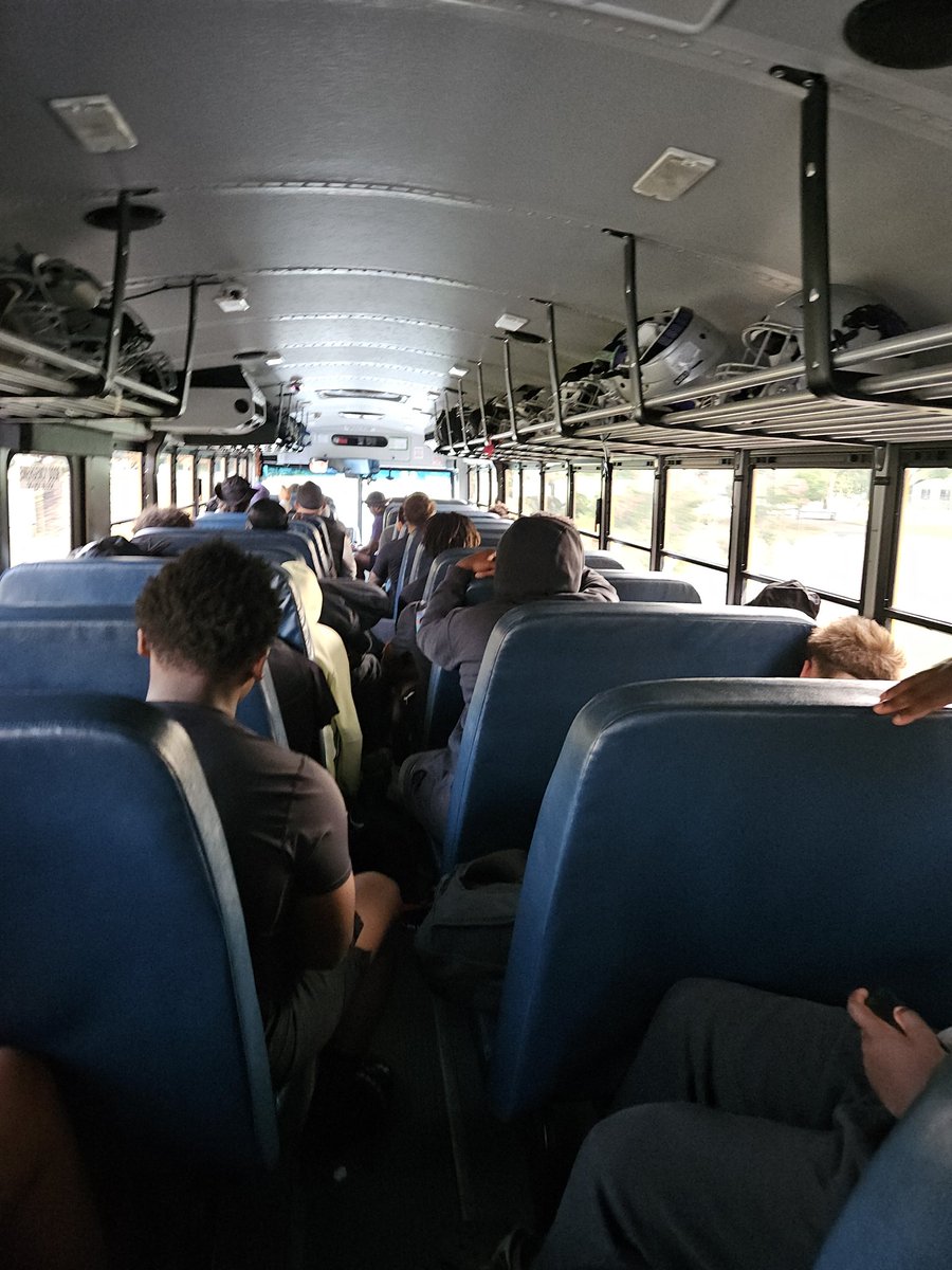 RidgeViewF_Ball's tweet image. @RidgeViewF_Ball is heading across the river to get some work in with @RBGatorFootball. #IronSharpensIron