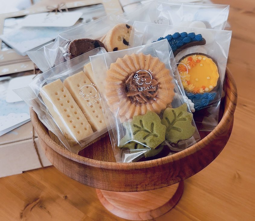 starryhappier's tweet image. 本日までご注文頂いている分のお菓子、順次発送完了致しました！ご到着まで今しばらくお待ちください。