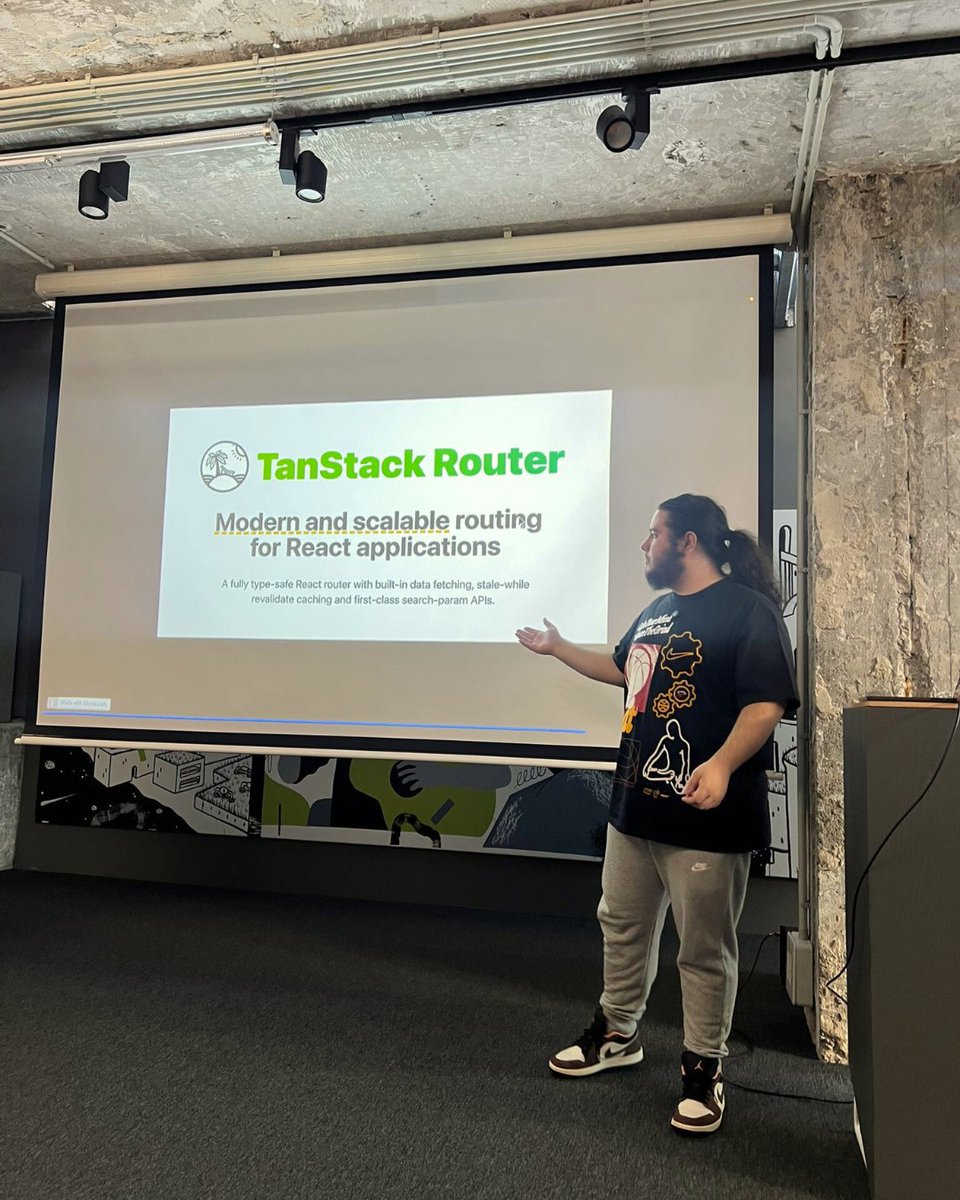 PortoTechHub's tweet image. What an incredible meetup with frontend.OPO! π
On July 17th, nearly 50 people came together for an evening filled with great conversations and an amazing vibe.
Thanks to everyone who joined! The frontend.OPO's energy was truly something special.