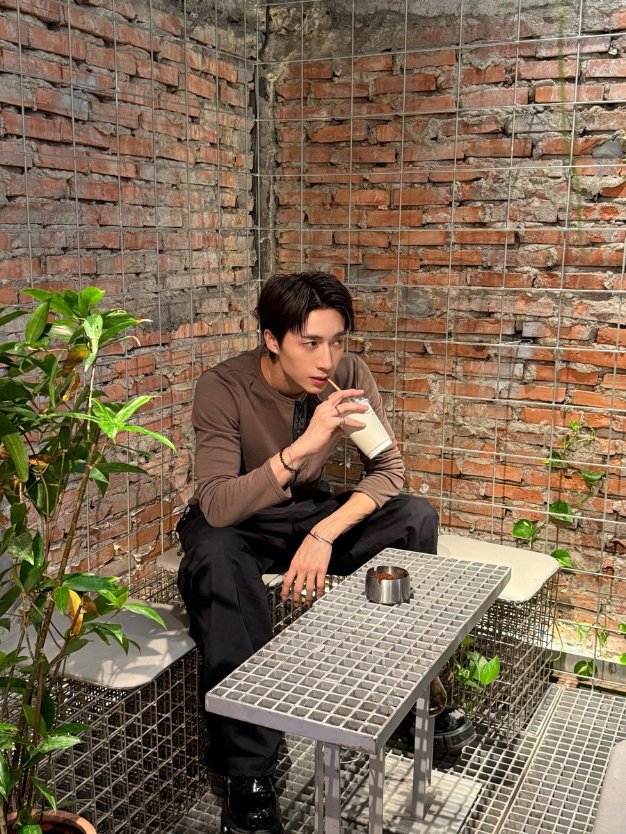 jungwboo_'s tweet image. คิดถึงกาแฟเวียดนามจัง 🤤