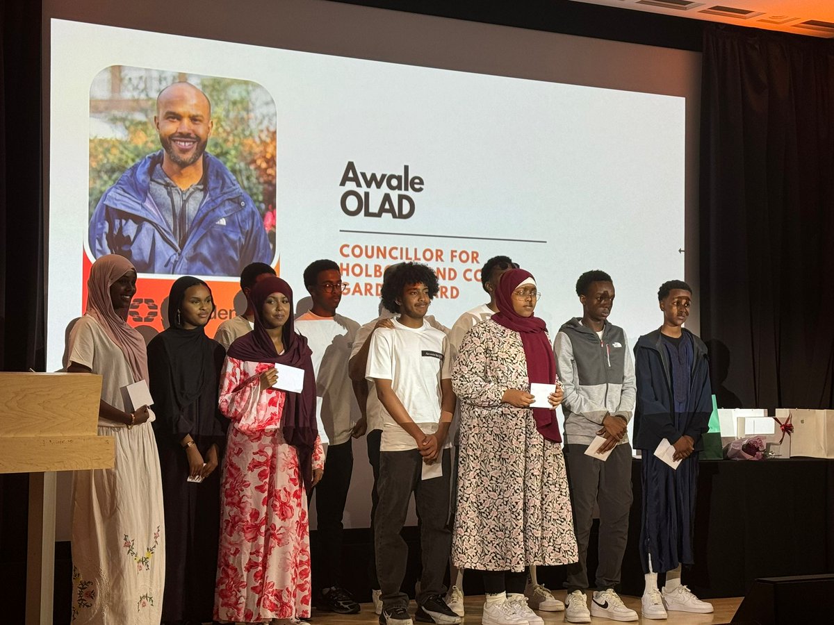 CamdenCouncil's tweet image. Students from secondary schools across the borough celebrated their academic accomplishments in the 2025 Somali Youth Development Resource Centre (SYDRC) Achievement Awards.
Congratulations to everyone! 🙌 🏆