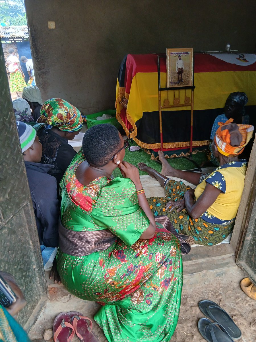 AdongSarah5's tweet image. Zombo district and the entire country will remember Lt. Rwothomio Benedict for his dedicated service to the Nation Uganda.
My sincere condolences to the family and people of Jupathombu, Paidha TC.
Rest in Lord soldier!