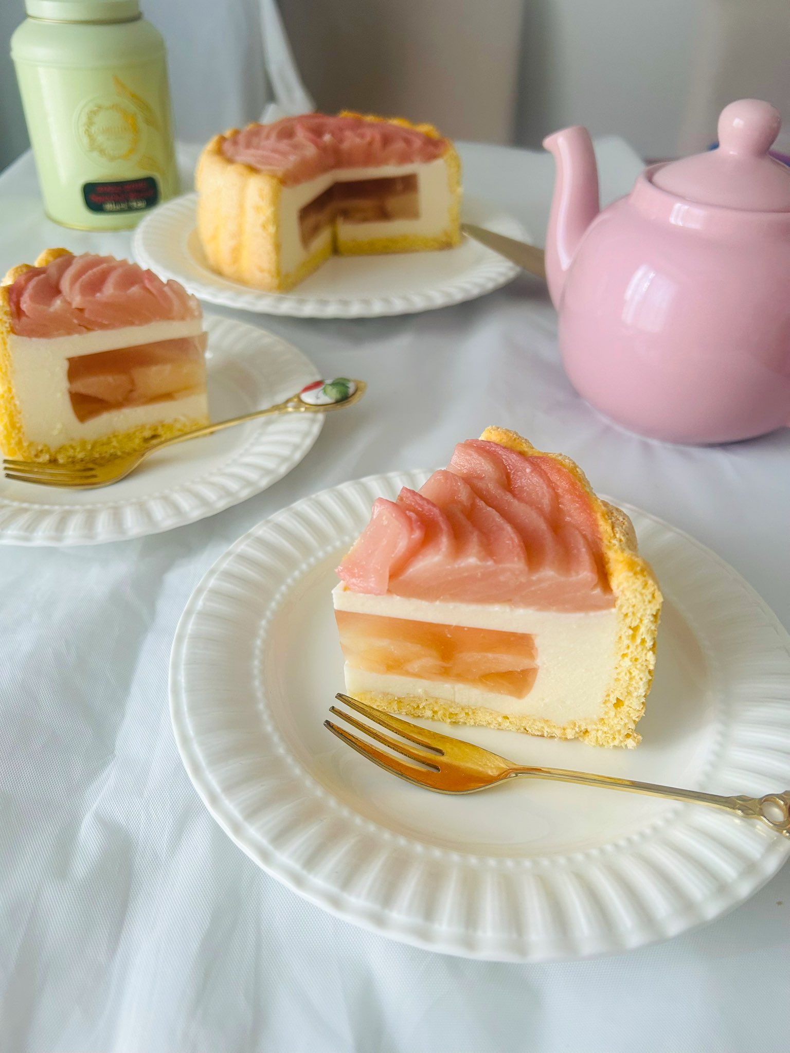 【まりあ様】フェイクスイーツ◆ローズ＆水色ムースのプリンセス♡シャルロットケーキ まりあ様】フェイクスイーツ◇ローズ＆水色ムースのプリンセス