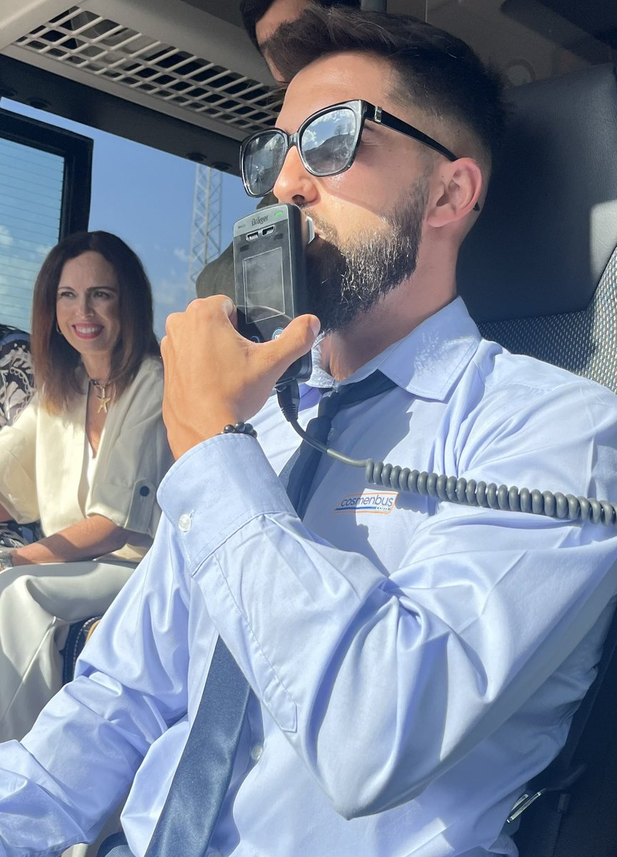 El <a href="/CTransporte_GR/">Consorcio de Transporte Metropolitano Granada</a> y el operador Cosmenbus marcan un antes y un después en las líneas metropolitanas de Viznar, Alfacar, Jun, Nivar, Cogollos Vega, Guevejar y Pulianas. Renovamos íntegramente la flota con 6 nuevos autobuses y dos nuevos microbuses híbridos al servicio.