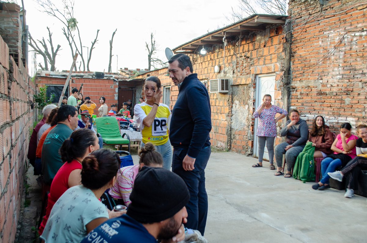 javiersaezok's tweet image. Nos reunimos con los vecinos del barrio #Concepción dónde dialogamos sobre las mejoras que se realizaron en la zona y lo que resta por hacer, para seguir mejorando la calidad de vida de cada uno de ellos.
¡Con @claudiopolich1 y @arielbaez
como Intendente y Vice, tenemos futuro!.