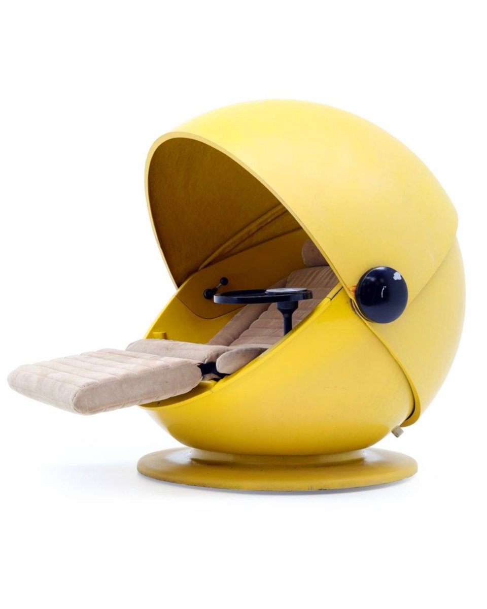 luusssso's tweet image. The Sunball chair by the German designers Günter Ferdinand Ris and Herbert Selldorf (1969)