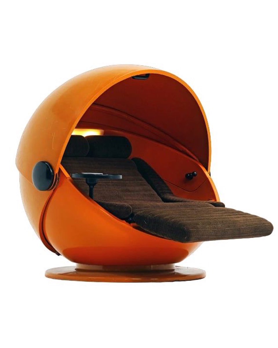 luusssso's tweet image. The Sunball chair by the German designers Günter Ferdinand Ris and Herbert Selldorf (1969)