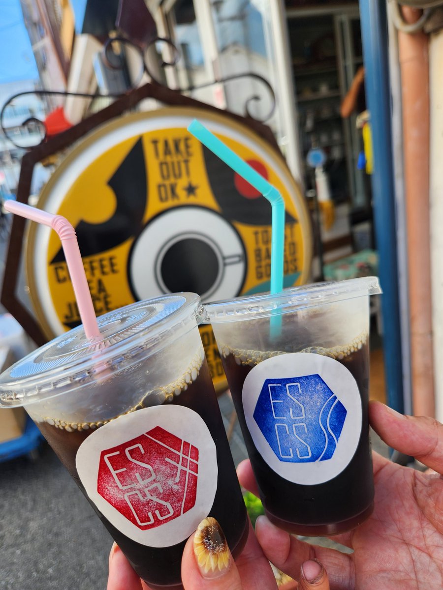 KumichanMos's tweet image. ふふふ😊
うちわがエエ仕事してはる(笑)
#ESCS
今日は時間無くてテイクアウト🥰