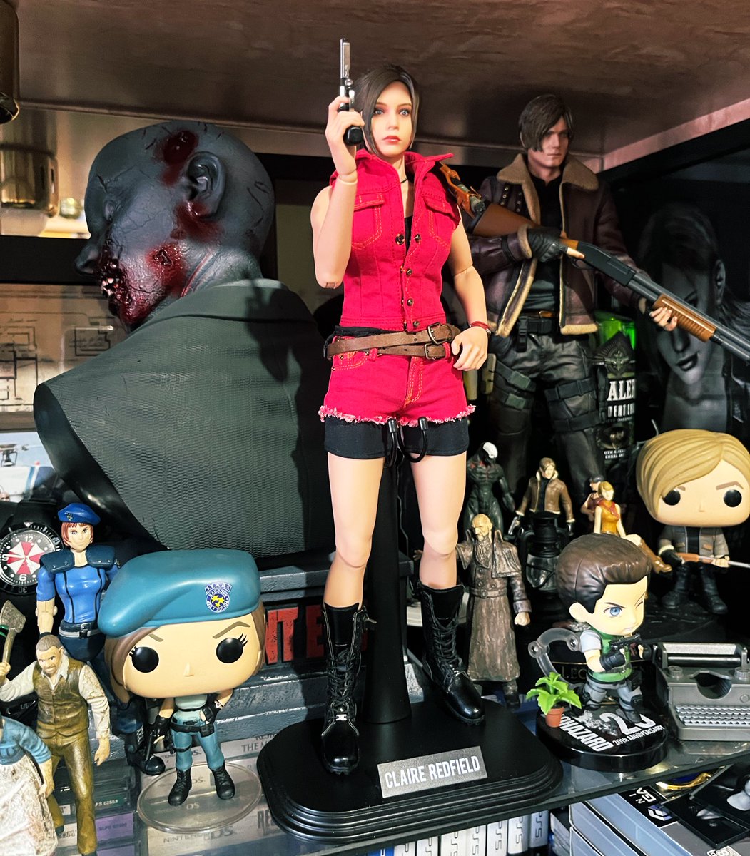 Miss__Melissou's tweet image. Claire Redfield - Classic version (Damtoys)
#REBHFun #ResidentEvil #ClaireRedfield
