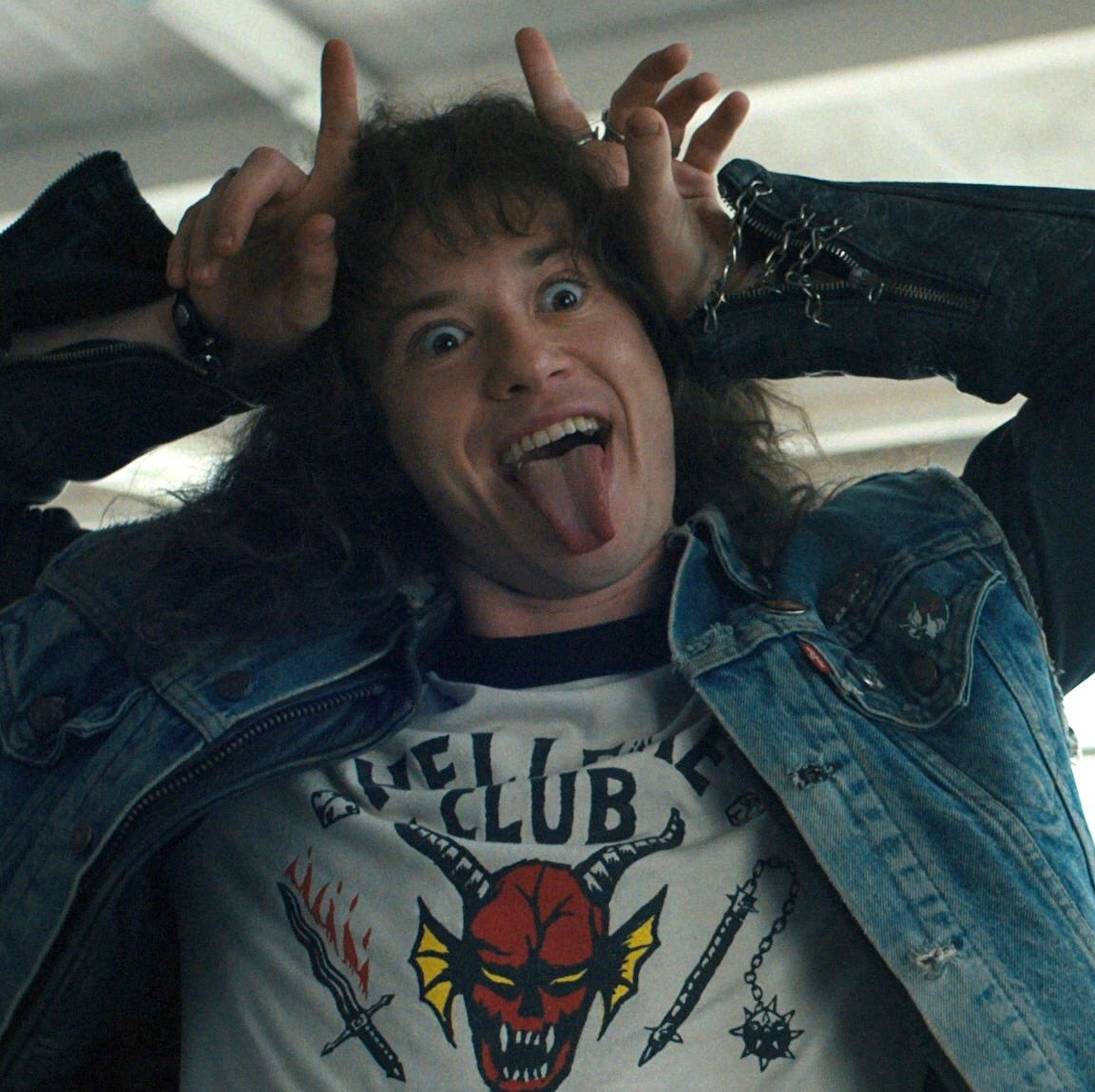 Updates_SThings's tweet image. Joseph Quinn on whether we'll see Eddie Munson in a flashback in Stranger Things 5:
“I mean, it's going to be out soon, isn't it? Who knows? There's always a chance for anything, isn't there, really? Nothing's impossible.”
#StrangerThings5