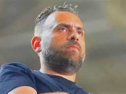 mooooora777's tweet image. رسالة لچون ادوارد !
چون صديقي !
اسعد الله صباحك بكل خير !
صباح الفل عليك يا عم الناس !
وحياة عيالك يا شيخ ما تنسي تكمل جميلك وتخلصنا من الجزيري ويا سلام لو ياخد في ايده دونجا كمان وتجيب لنا راس حربة أفريقي واد هجام جامد وعفي كدة !
شكراً وتقبل خالص تحياتي !
صديقك
تامر