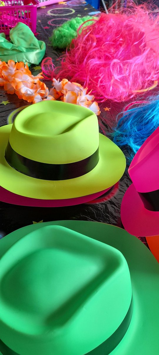 SevenoaksPri's tweet image. Thank you to the fabulous PTA and all the Year 6 parents and carers for organising a fun and exciting Leavers&apos; Disco last week #SPSValues #team #year6fun